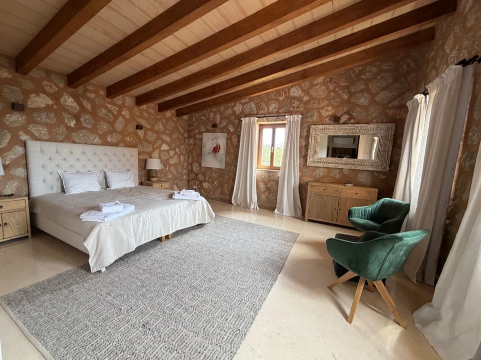 Finca Latenéa Bed and Breakfast in Pla de Mallorca