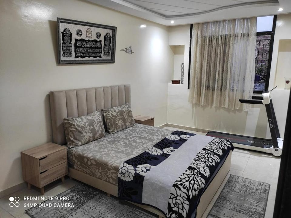 Quiet and spacious house in the city center of Casablanca Apartment in Casablanca