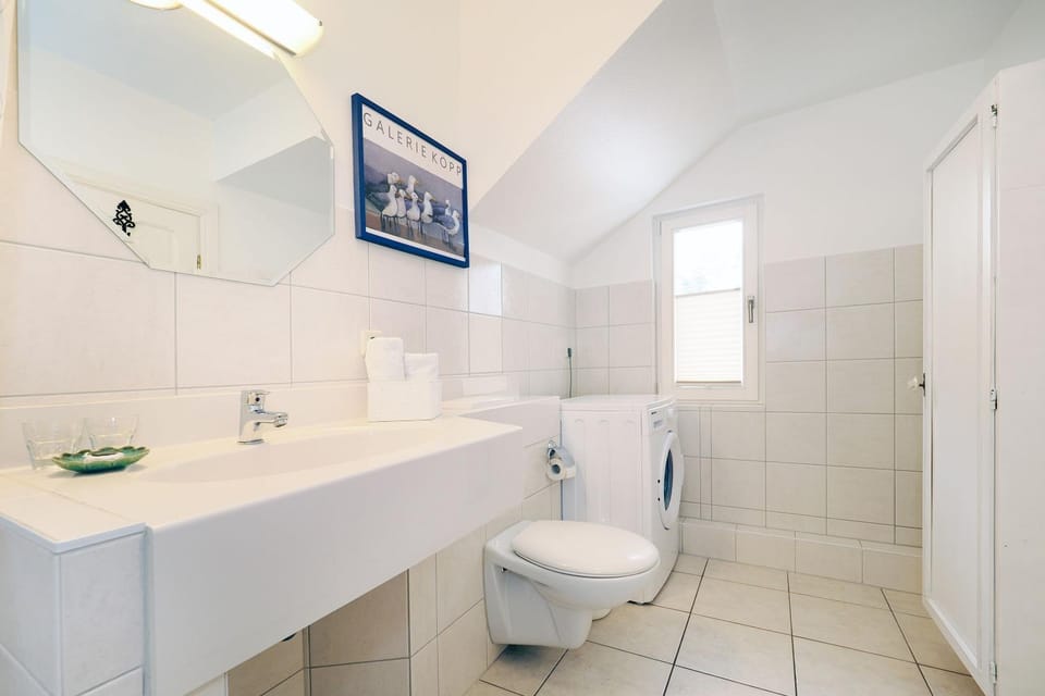 Toilet, Bathroom