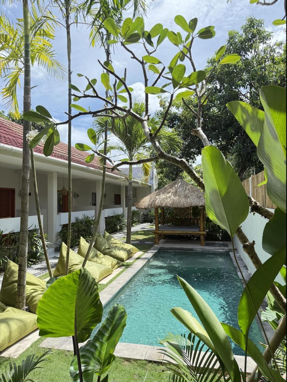Garden, Garden view, Pool view, Swimming pool, sunbed