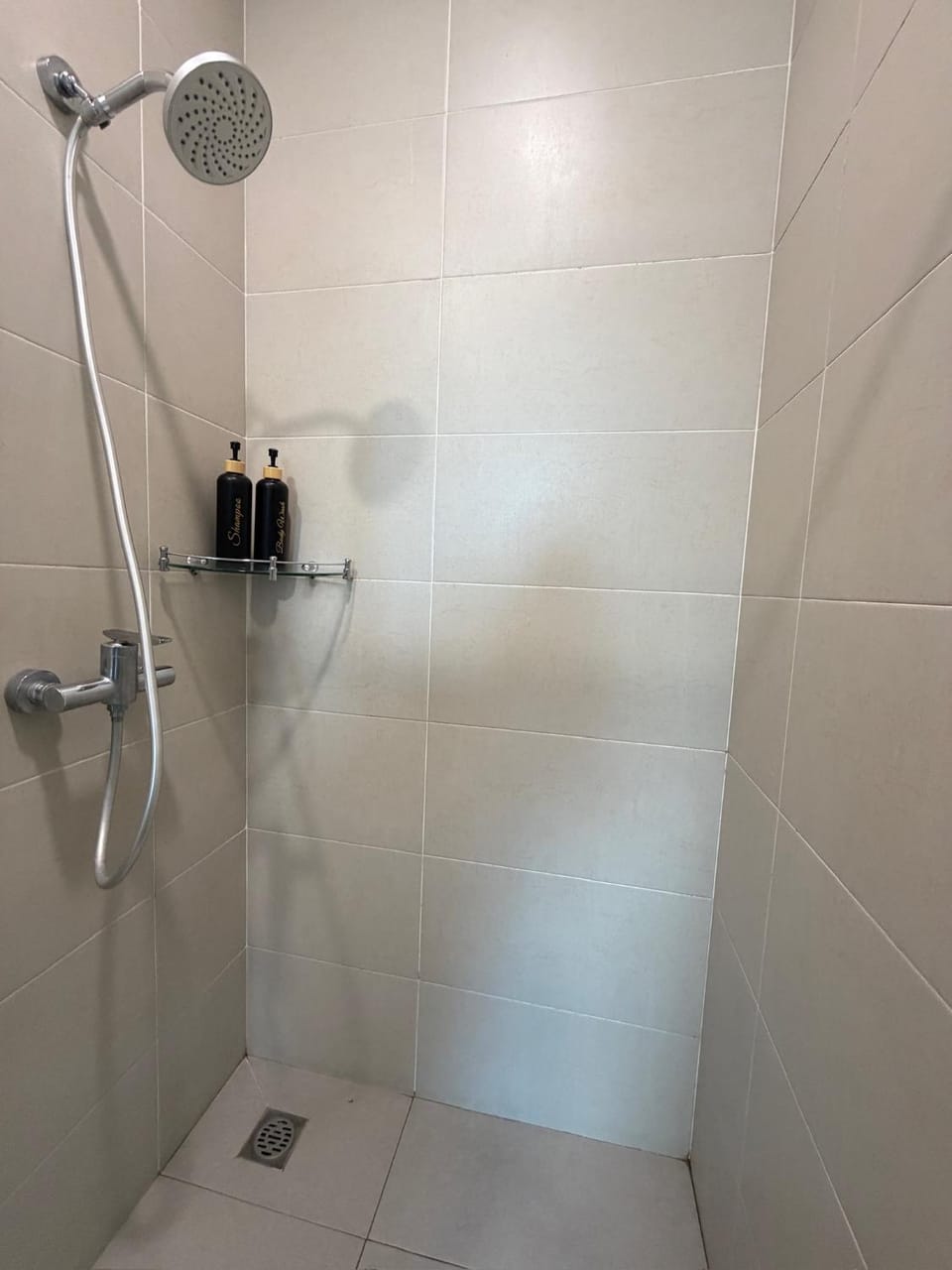 The Pool Nest Jelutong Strait Garden Apartment in George Town