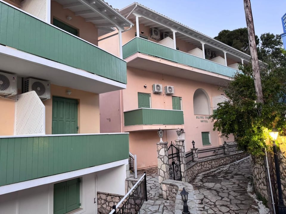 Olive Tree Lefkada Hotel in Agios Nikitas