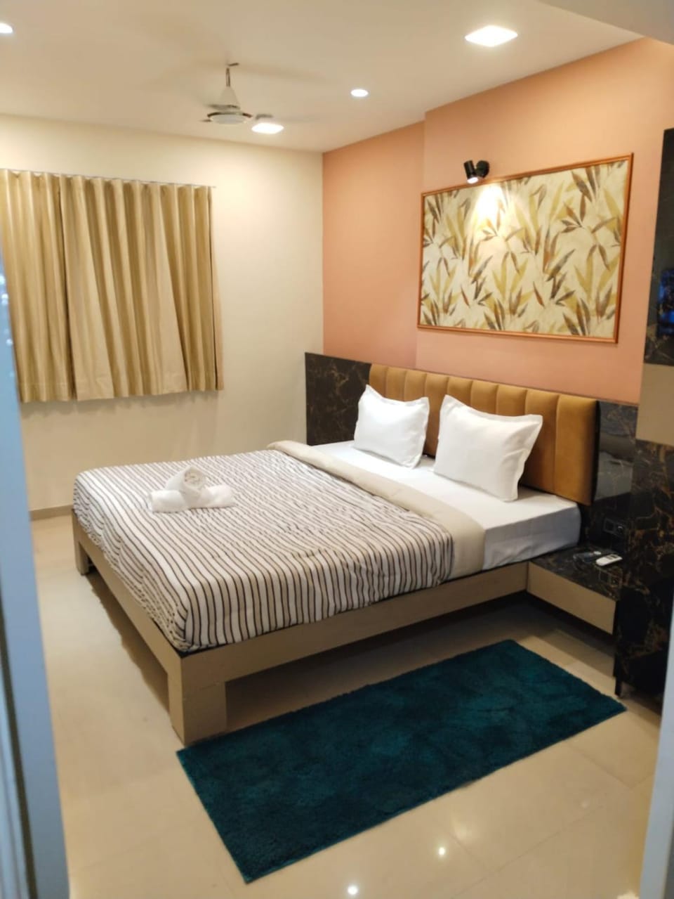 Lalji's Hotel & Restaurant Apartment in Ahmedabad