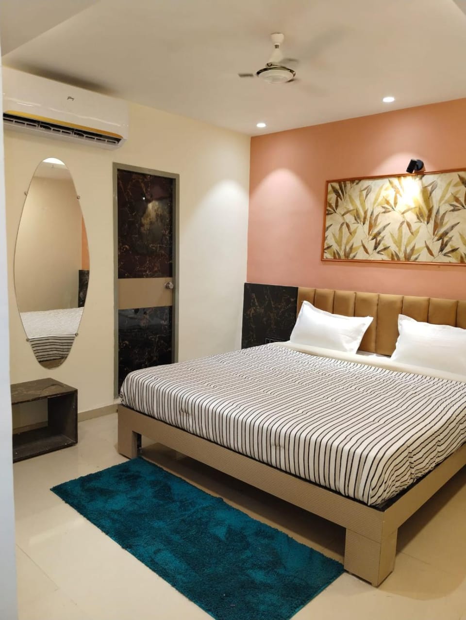 Lalji's Hotel & Restaurant Apartment in Ahmedabad