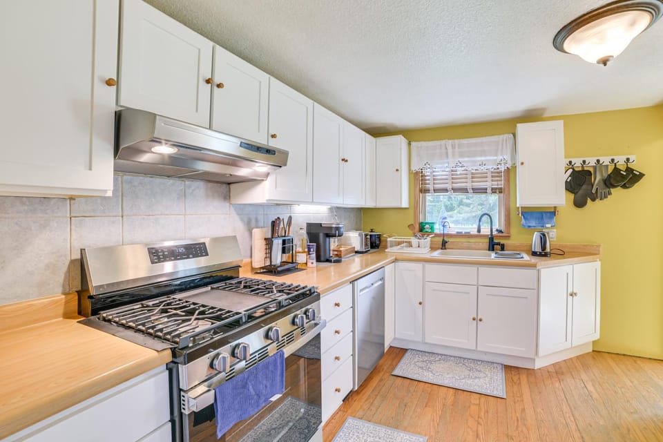 Walk to the Beach! Boyne City Escape w/ Lake Views House in Michigan