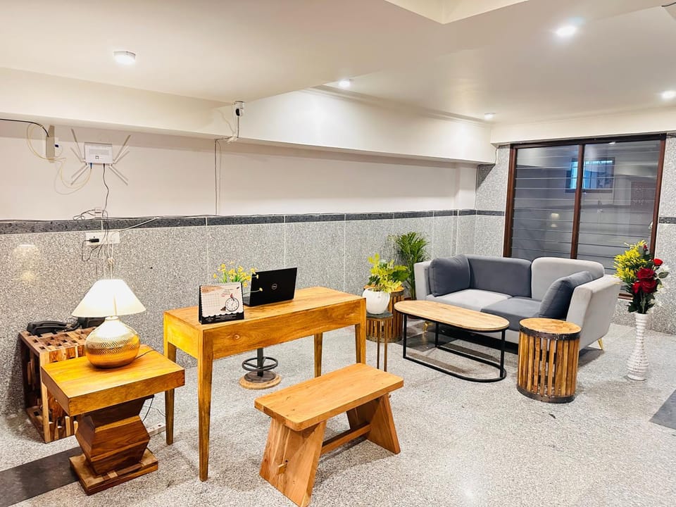 Property building, Lobby or reception, Seating area