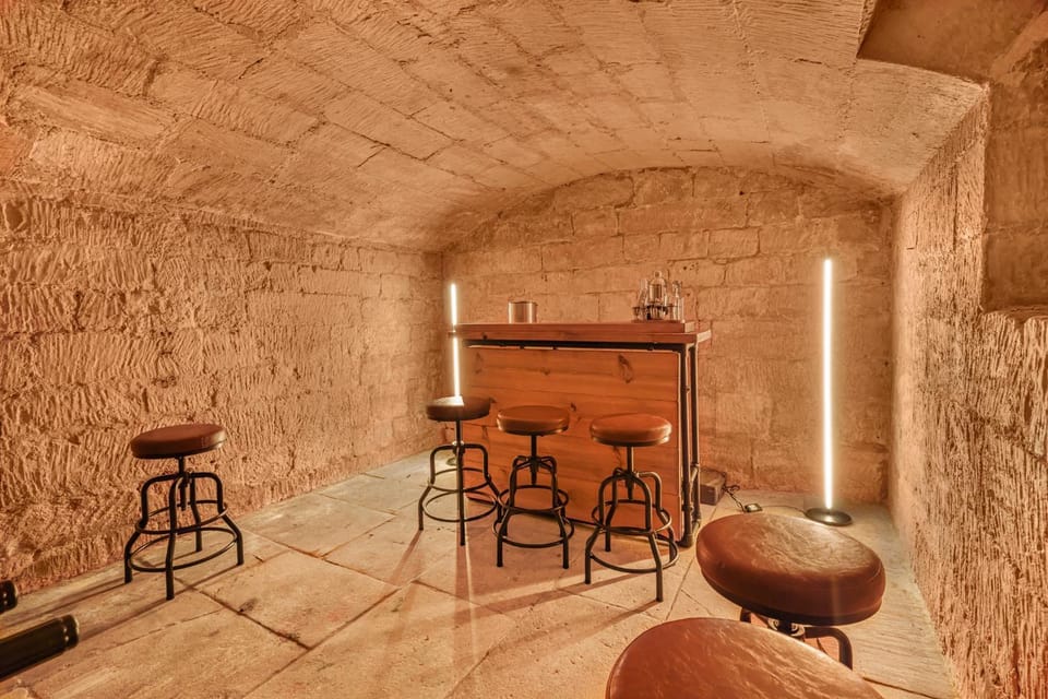 Lounge or bar, Drinks