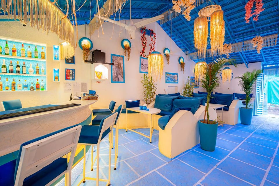 Restaurant/places to eat, Restaurant/places to eat