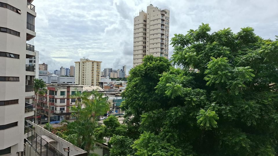 Hospede-se perto de tudo em Belém Apartment in Belém