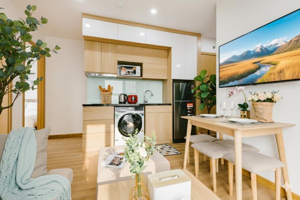 Kitchen or kitchenette, Living room, Dining area, oven, washing machine, dryer