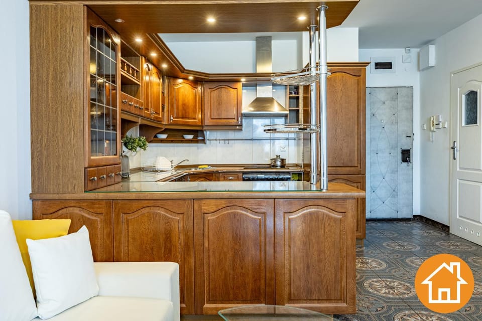 Kitchen or kitchenette, oven, stove
