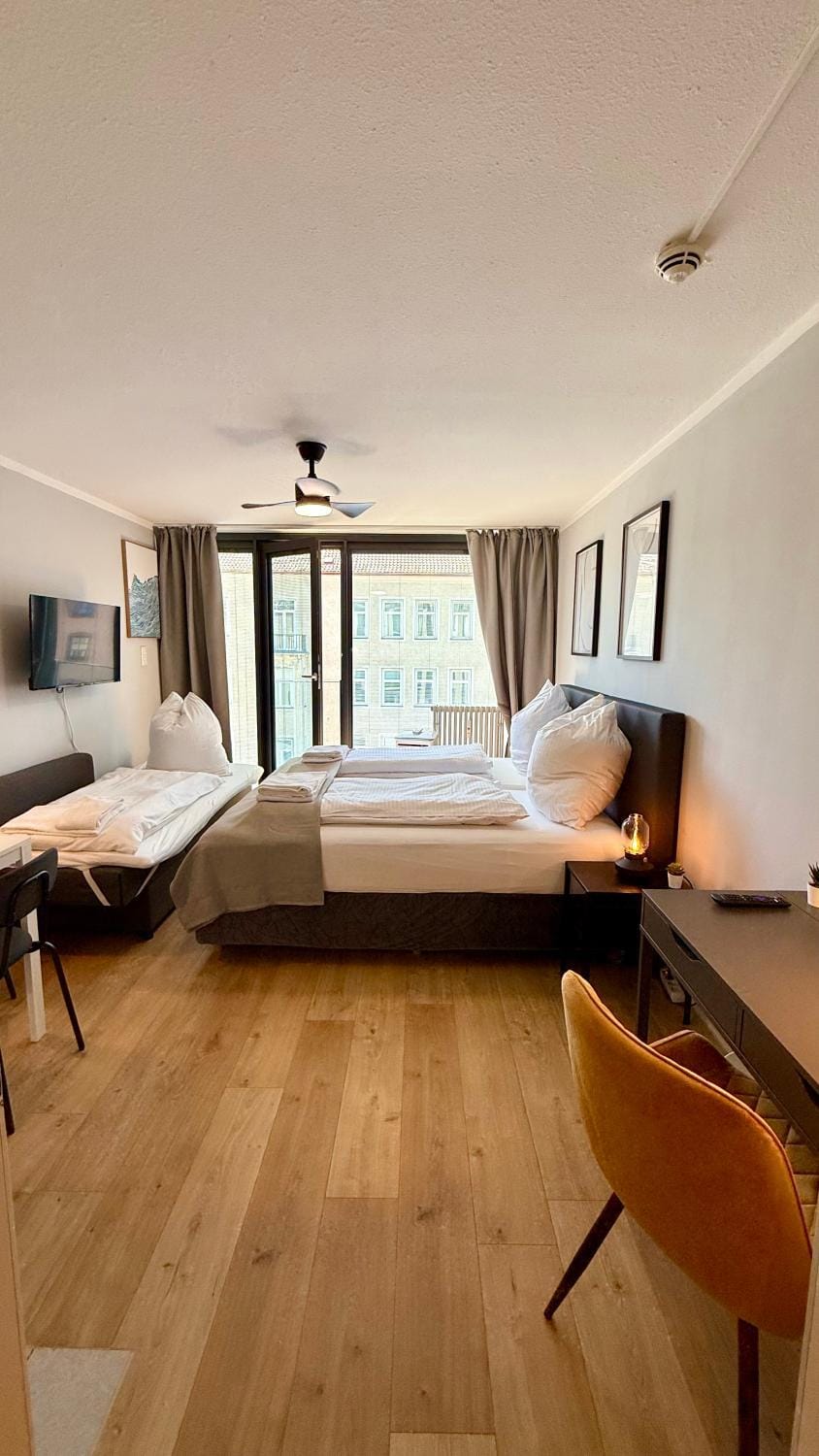 Photo of the whole room, Bedroom