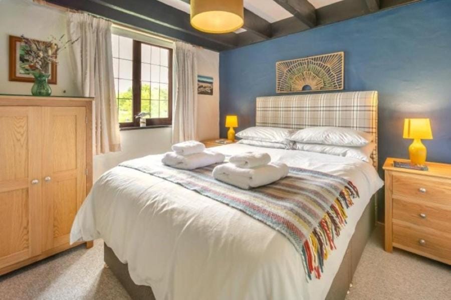The Hide - 2 bed cottage, pool, close to beaches House in Woolacombe
