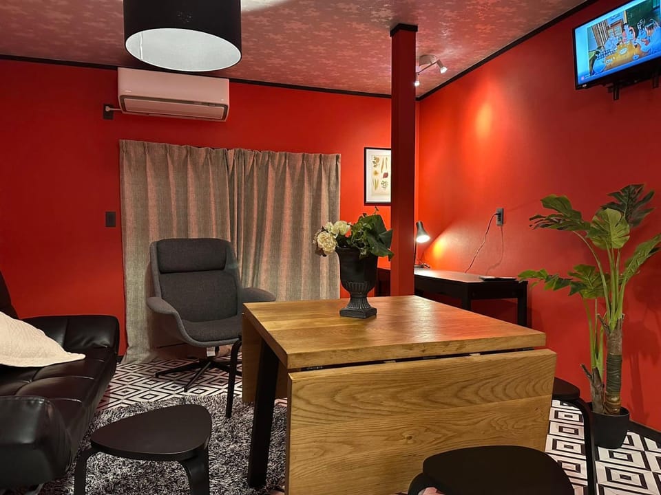 TV and multimedia, Living room, Dining area, air conditioner
