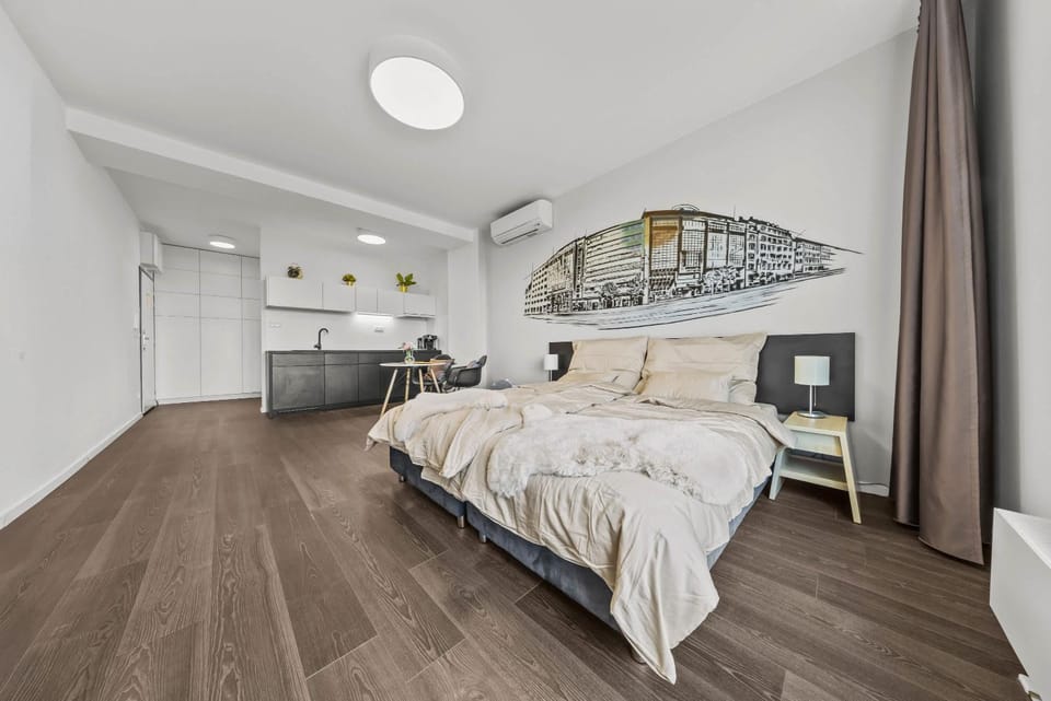Bed, Kitchen or kitchenette, Photo of the whole room, Bedroom, towels