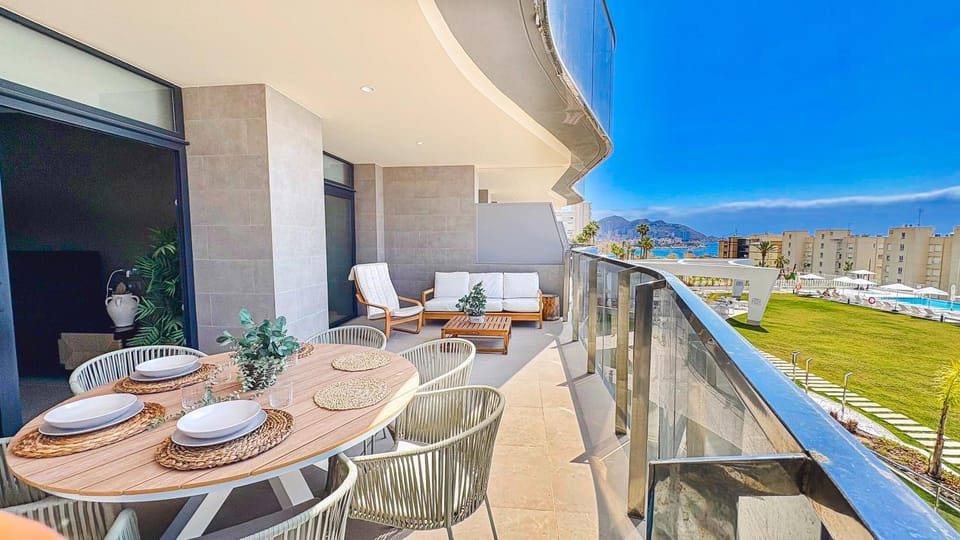 View (from property/room), View (from property/room), Balcony/Terrace, Balcony/Terrace, Pool view, Pool view, Sea view, Sea view