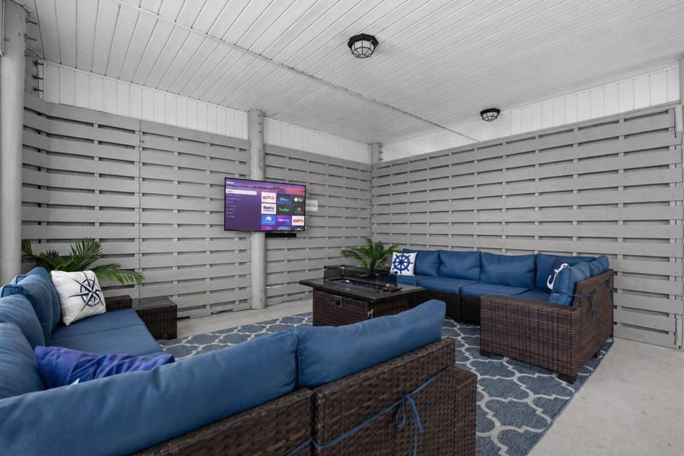 Tropical Castle Unit B House in North Myrtle Beach