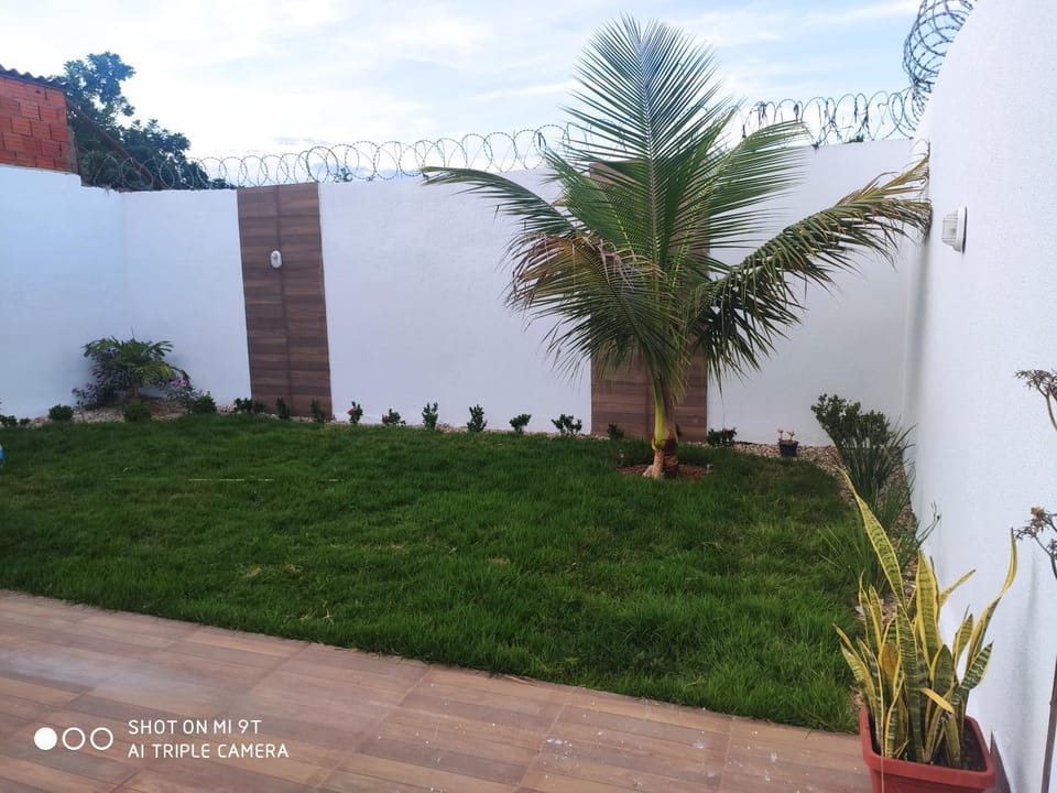 Casa Oliveira House in Montes Claros