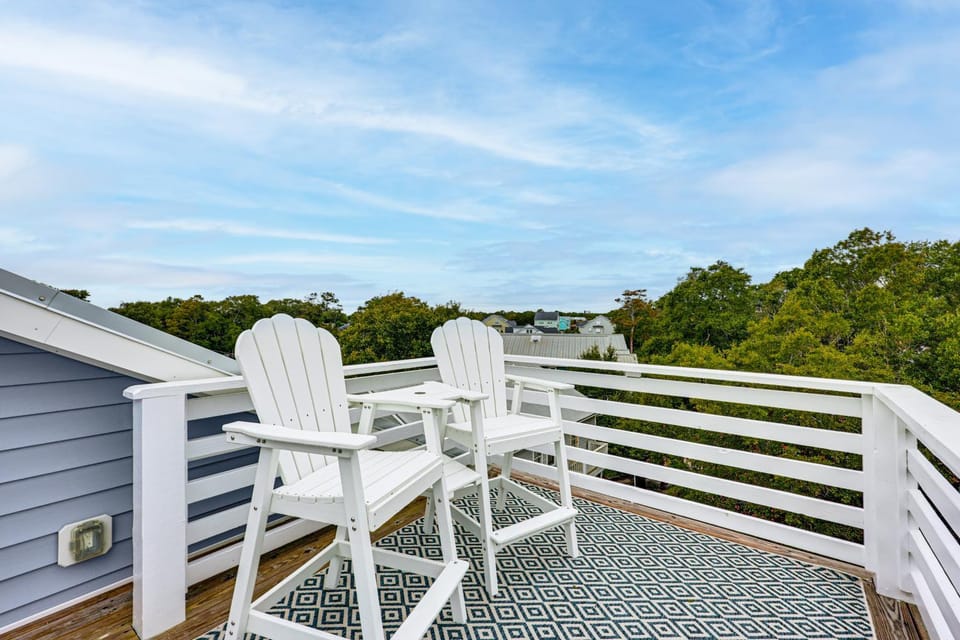 5BR Coastal Compound in Carolina Beach: BRAND NEW! Apartment in Carolina Beach