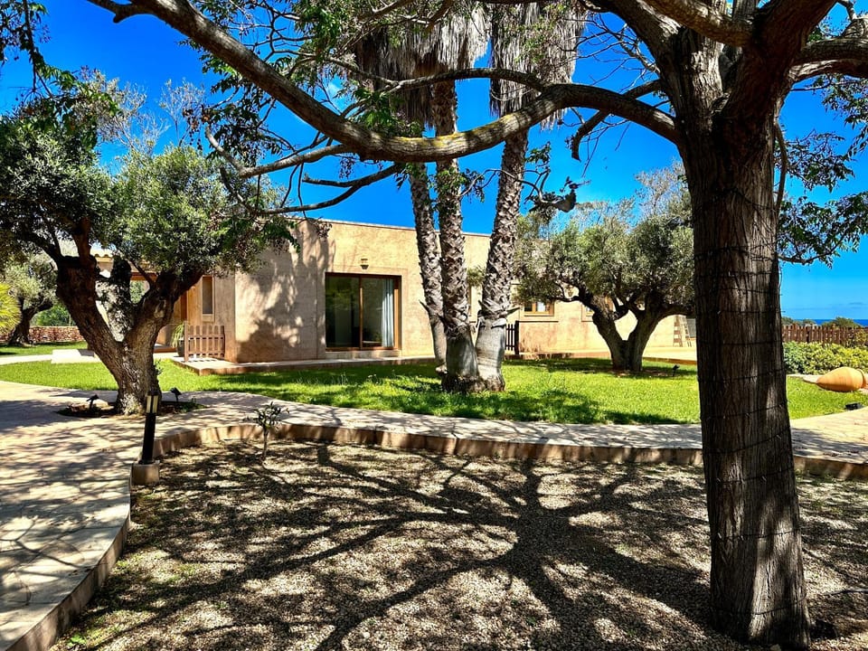 Property building, Garden