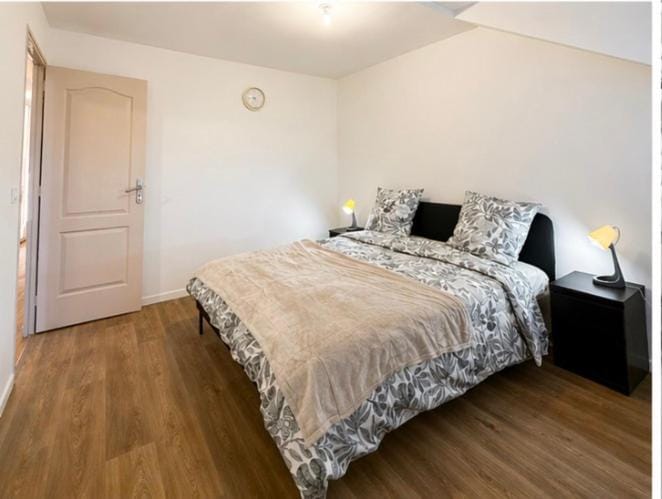 Bed, Bedroom