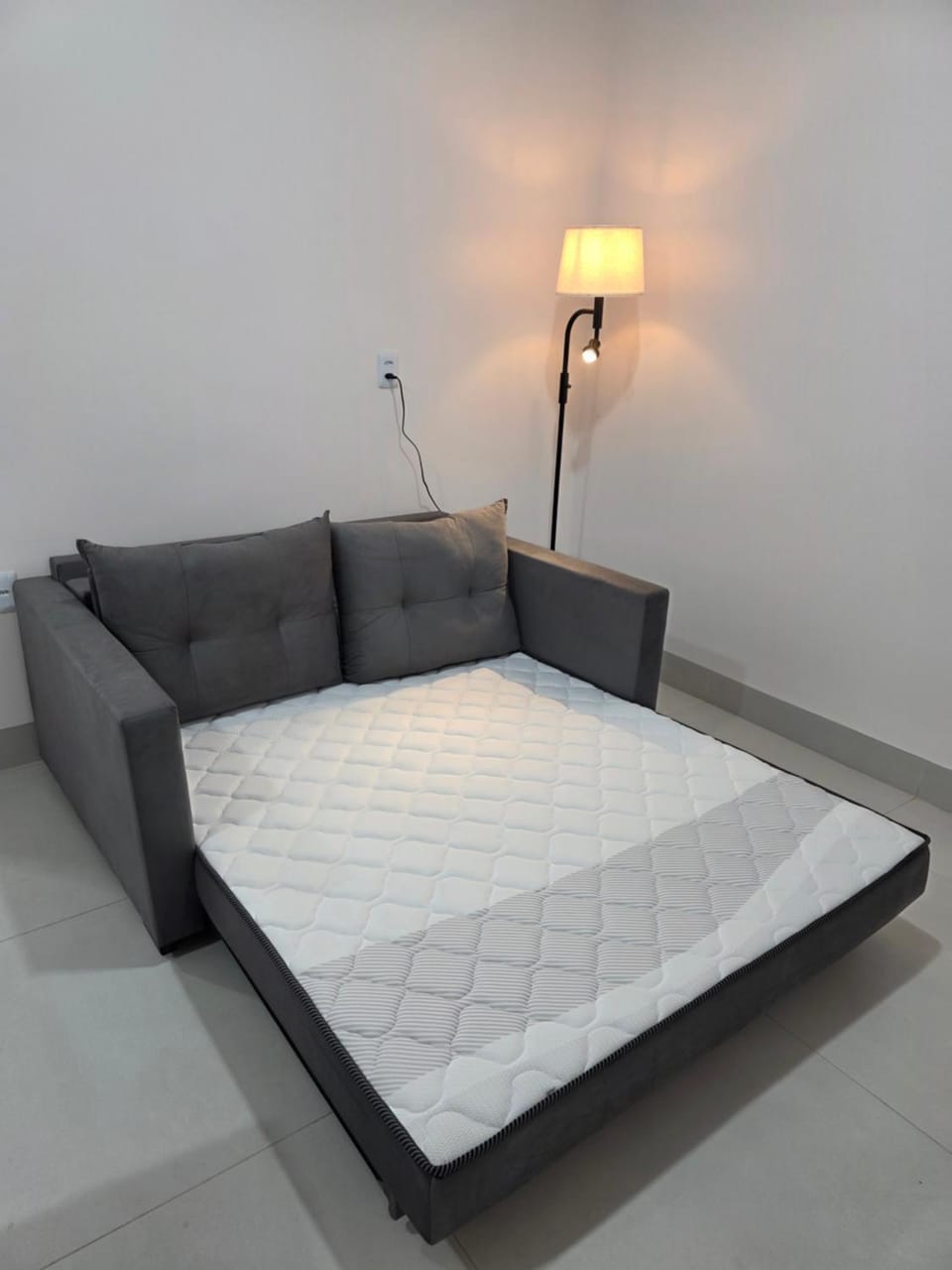 Bed, Living room