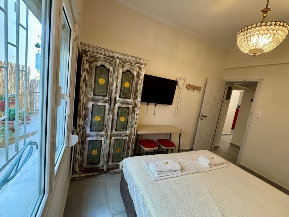 Bedroom, wardrobe