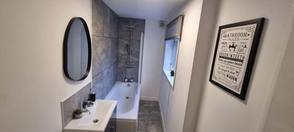 Modern 3 Bed House Cleethorpes House in Cleethorpes