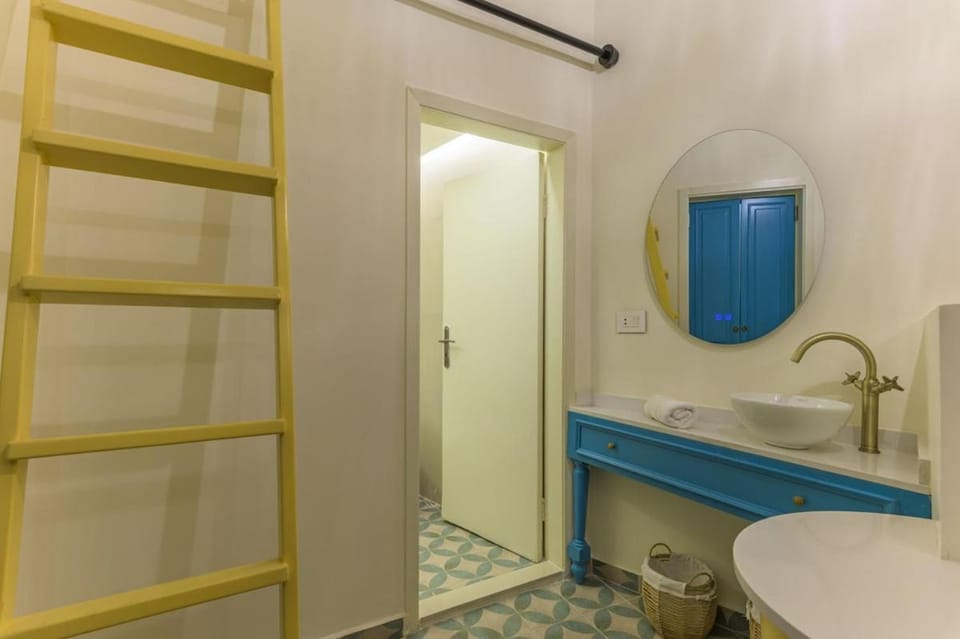 SÀWĀ Noor 1BR Golden Dome Apt in Mar Mikhael Apartment in Africa