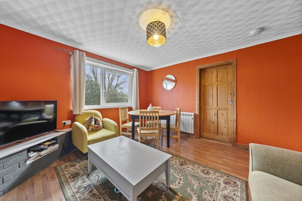 Communal lounge/ TV room, Living room