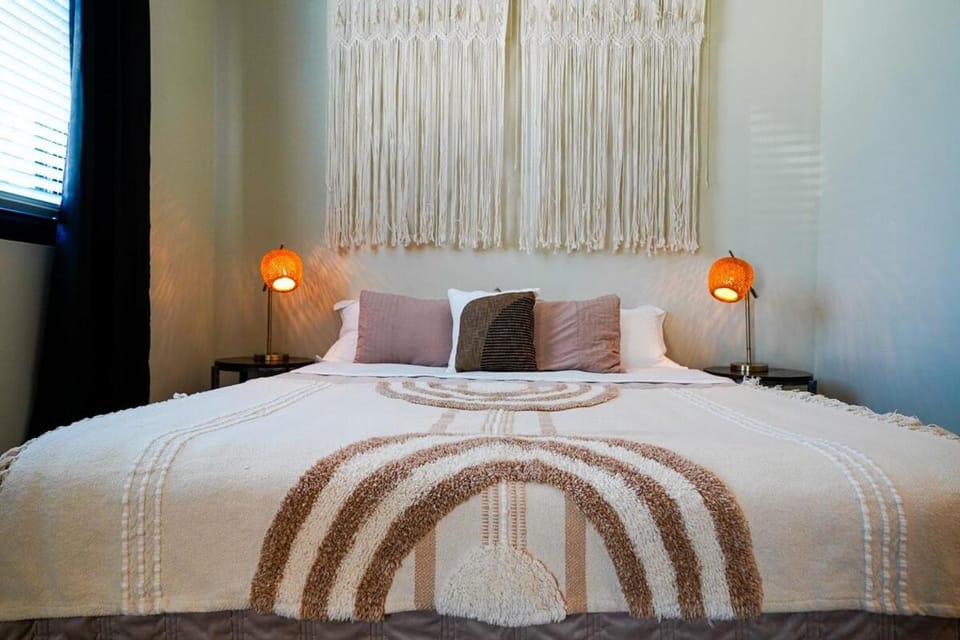 Jungle Jasper Suite - NEW Loft near Massachusetts! Apartment in Lawrence