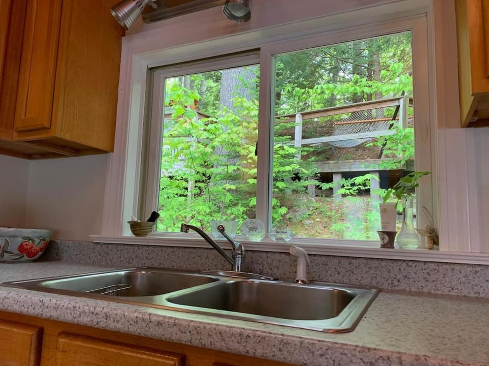 Unique Waterside Cottage - White Mountains, NH House in New Hampshire