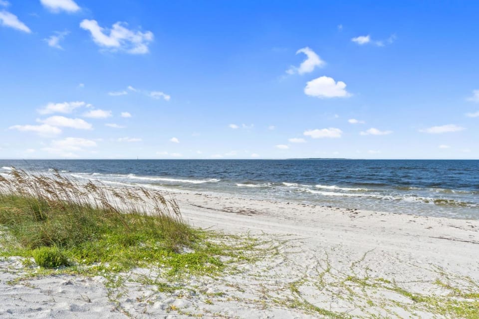 Nearby landmark, Natural landscape, Beach