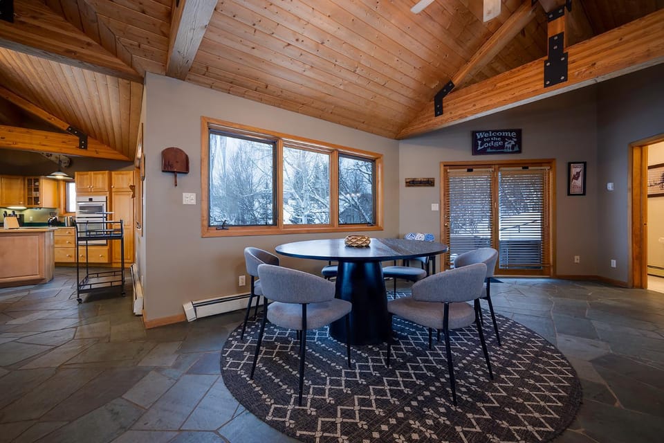 90ST2 - Ski Trail Lodge II House in Steamboat Springs