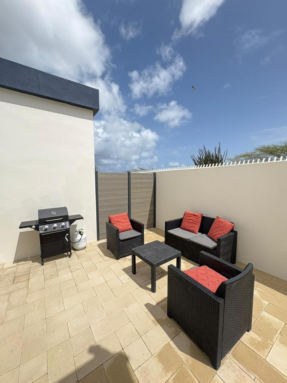 Eglé Vacation Home-2bdr-2bathwith pool-NEW Bed and Breakfast in Noord