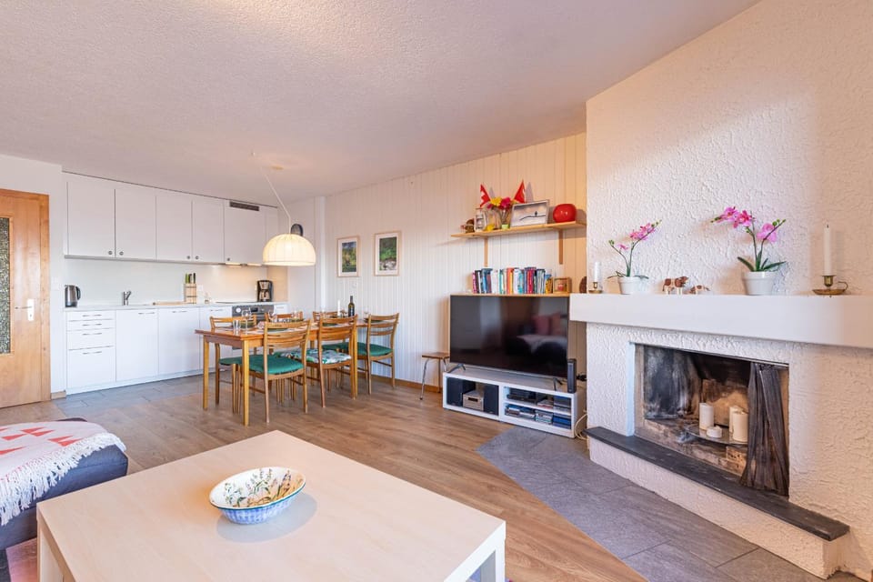 Communal lounge/ TV room, Living room