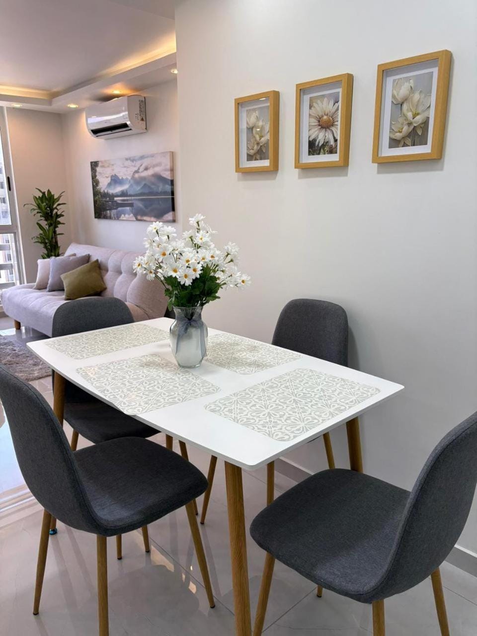 Dining area, Dinner