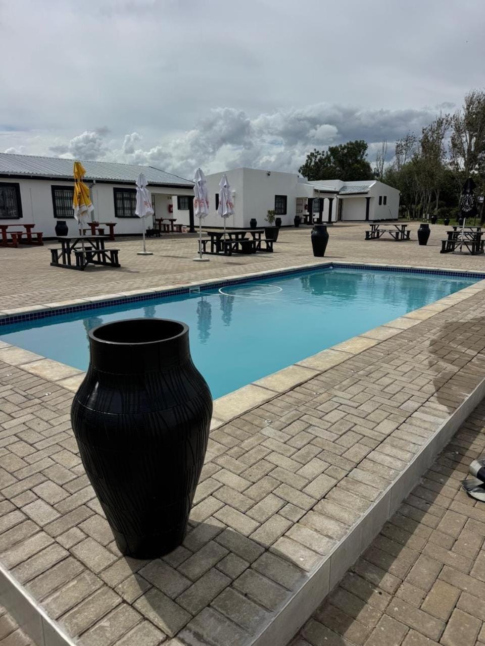 Property building, Pool view, Swimming pool