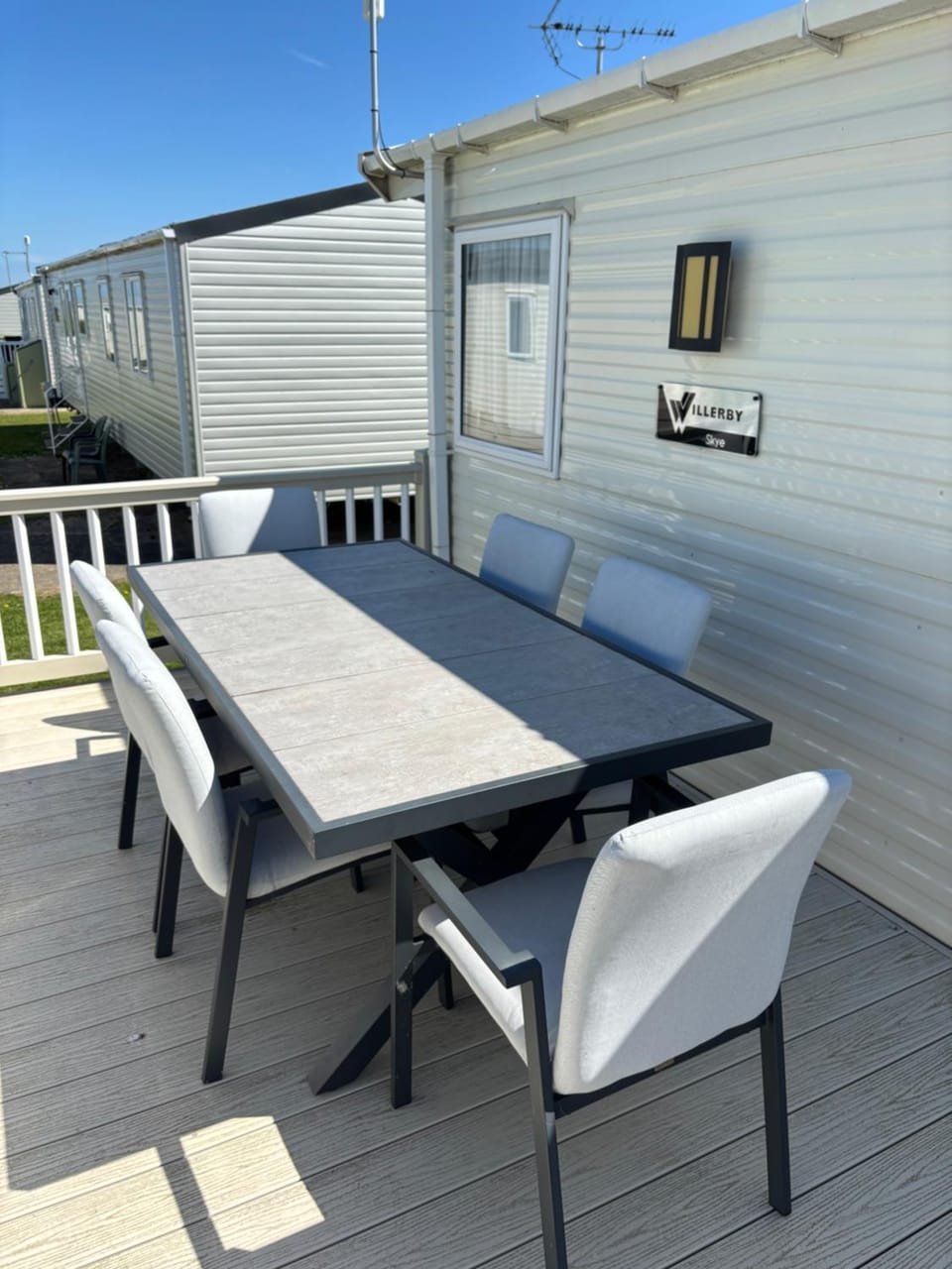 Patio, Dining area