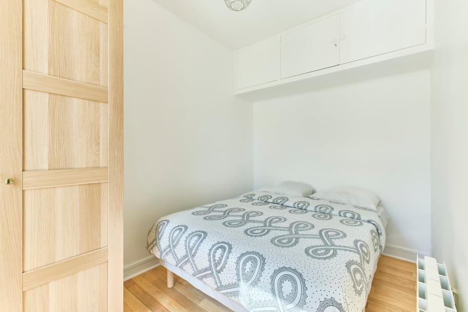 Gambetta 20th Bright Apartment for 4 managed by Mey Agency Apartment in Paris
