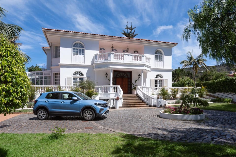 KARAT Villa La Florida House in Canary Islands