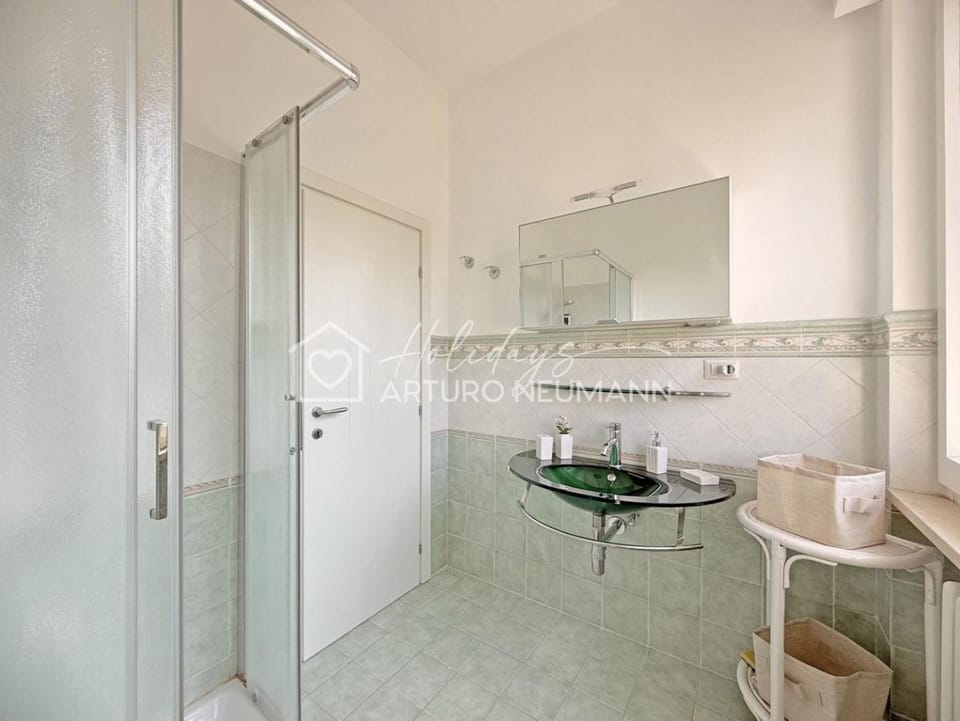 Shower, Toilet, Bathroom, bidet