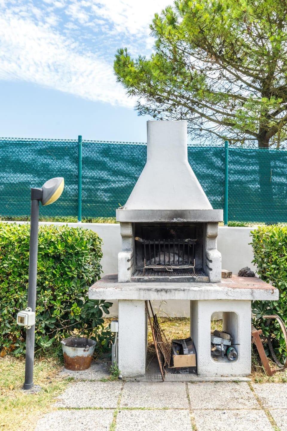Day, BBQ facilities