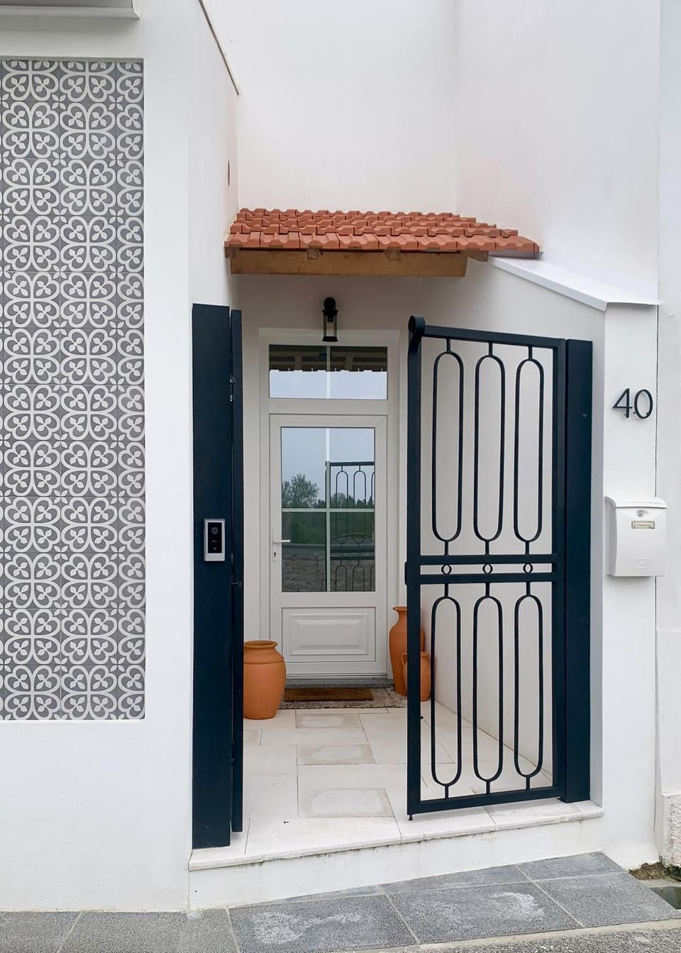 Facade/entrance