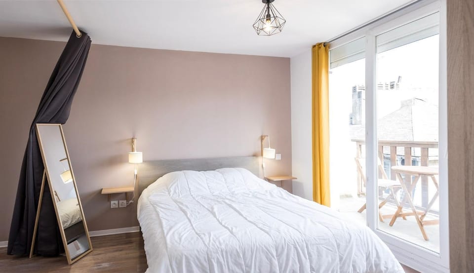 Living room, Bedroom
