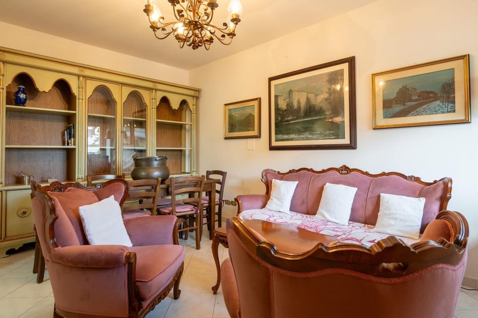 Property building, Living room