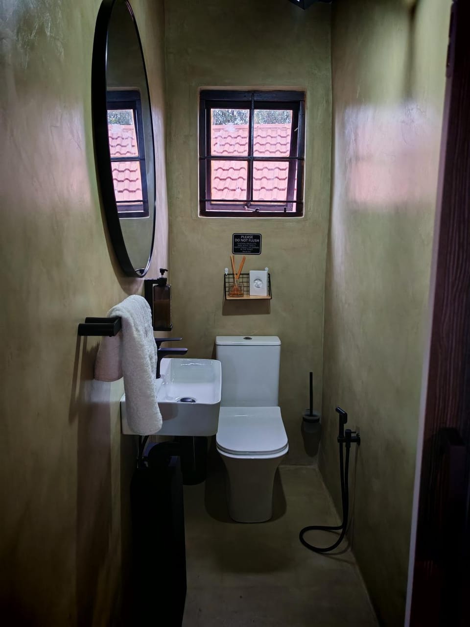 Grey Falcon Ridge Apartment in KwaZulu-Natal