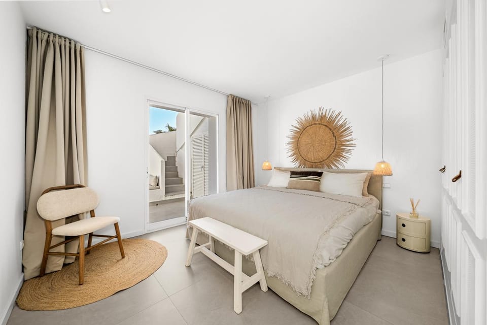 Bed, Bedroom, wardrobe