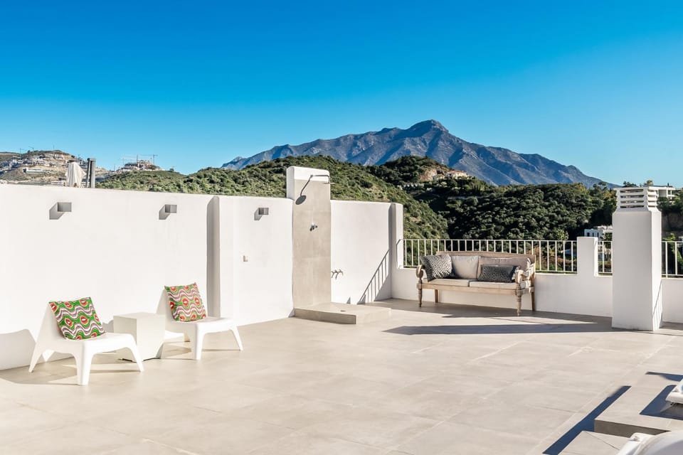 Shower, Solarium, Balcony/Terrace