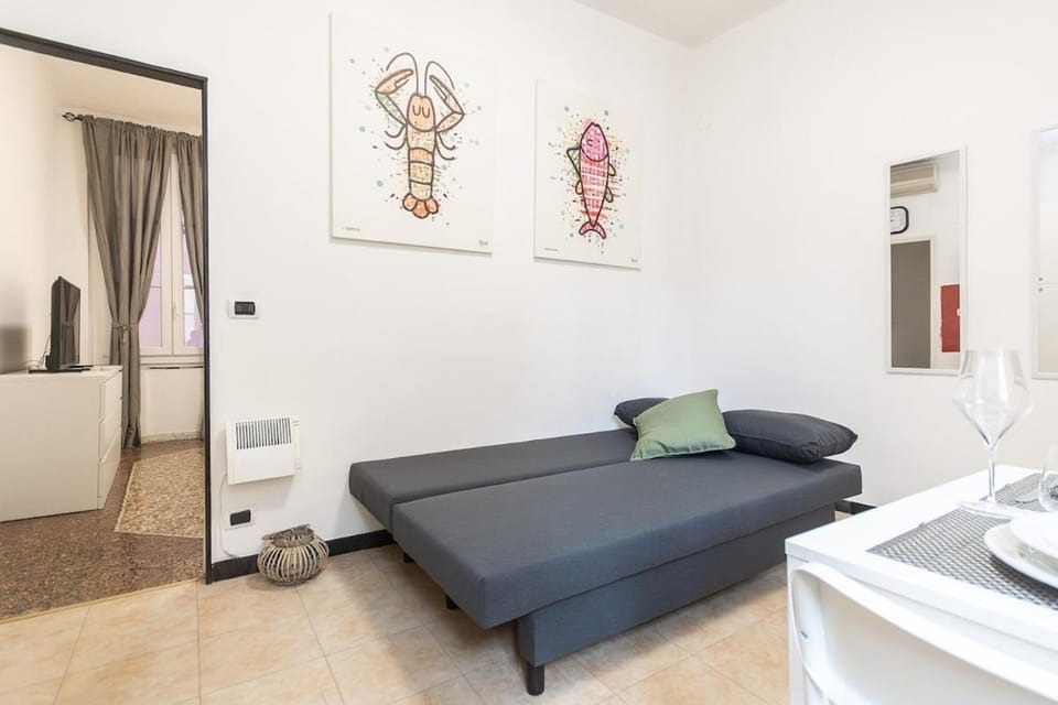 Via XXV Aprile - Genoa City Center Apartment in Genoa